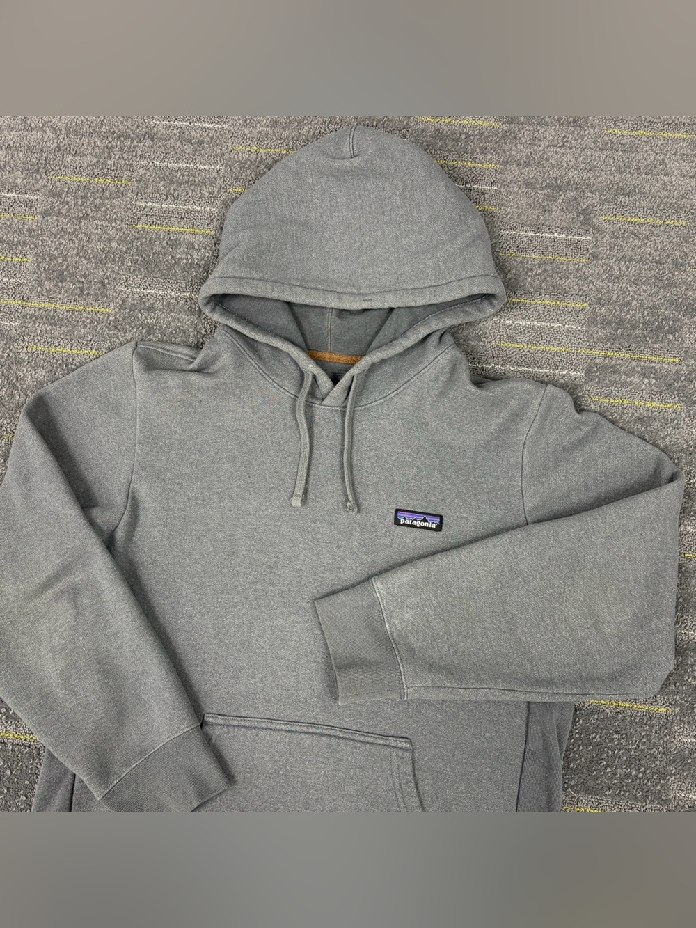 Patagonia P-6 Label Uprisal Hoody Mens Small Gray Blue Pullover Pocket 39621